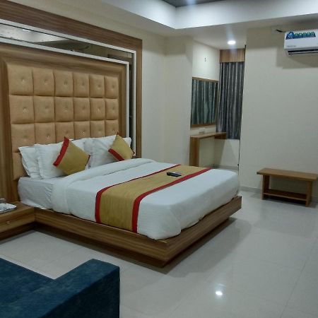 Hotel Restandride Ānand Extérieur photo