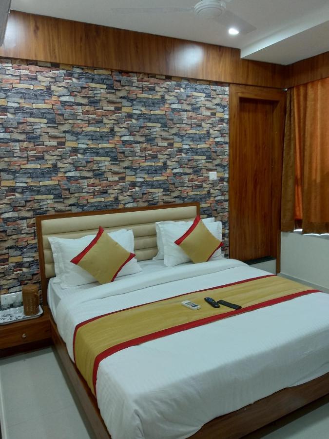 Hotel Restandride Ānand Extérieur photo