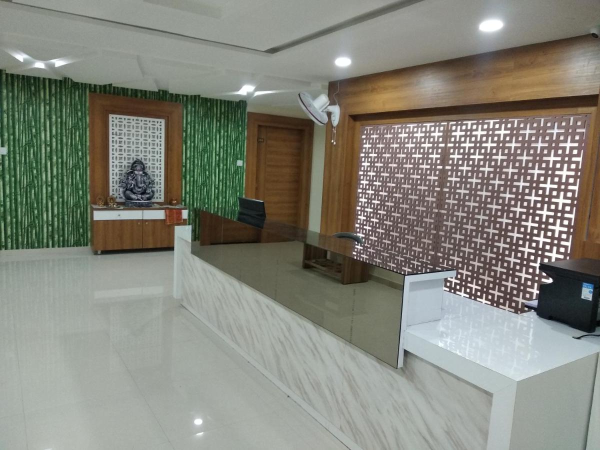 Hotel Restandride Ānand Extérieur photo