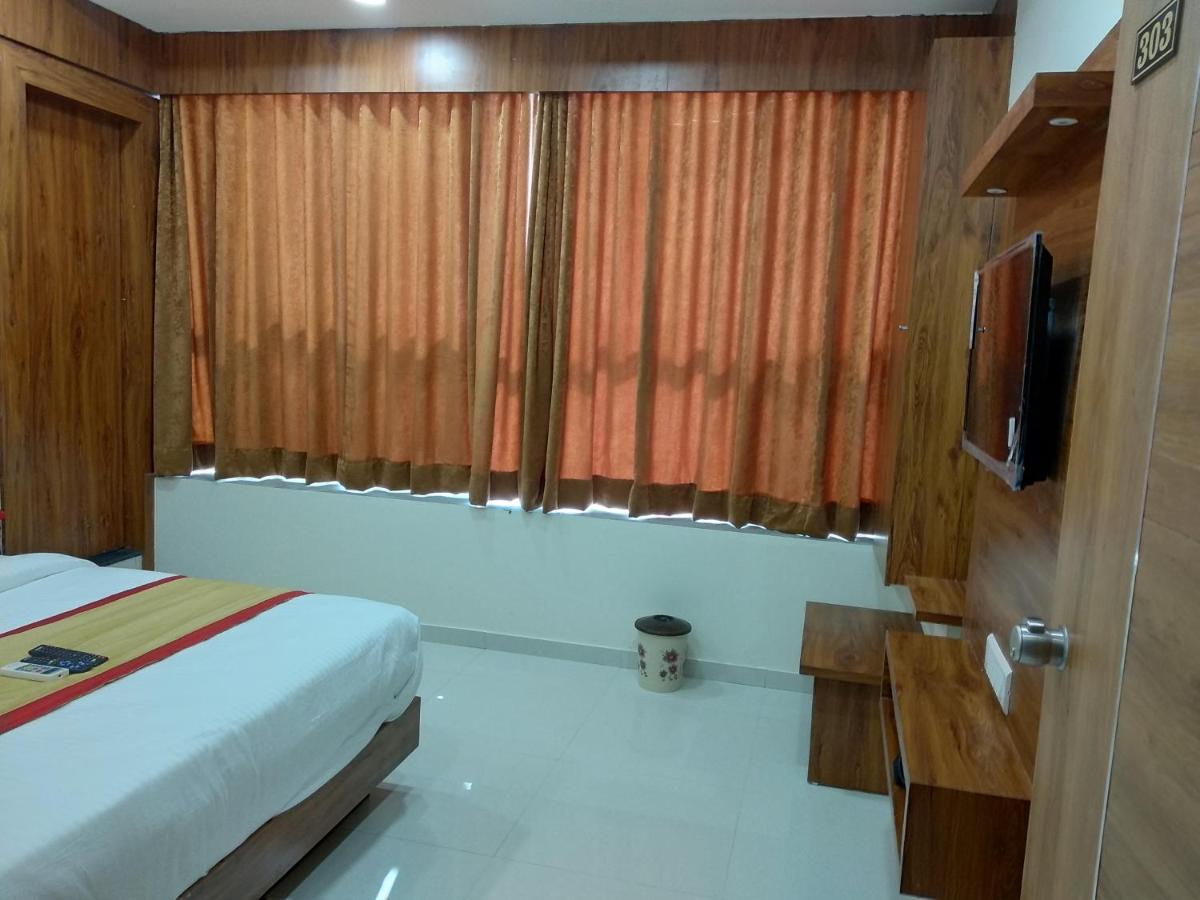 Hotel Restandride Ānand Extérieur photo