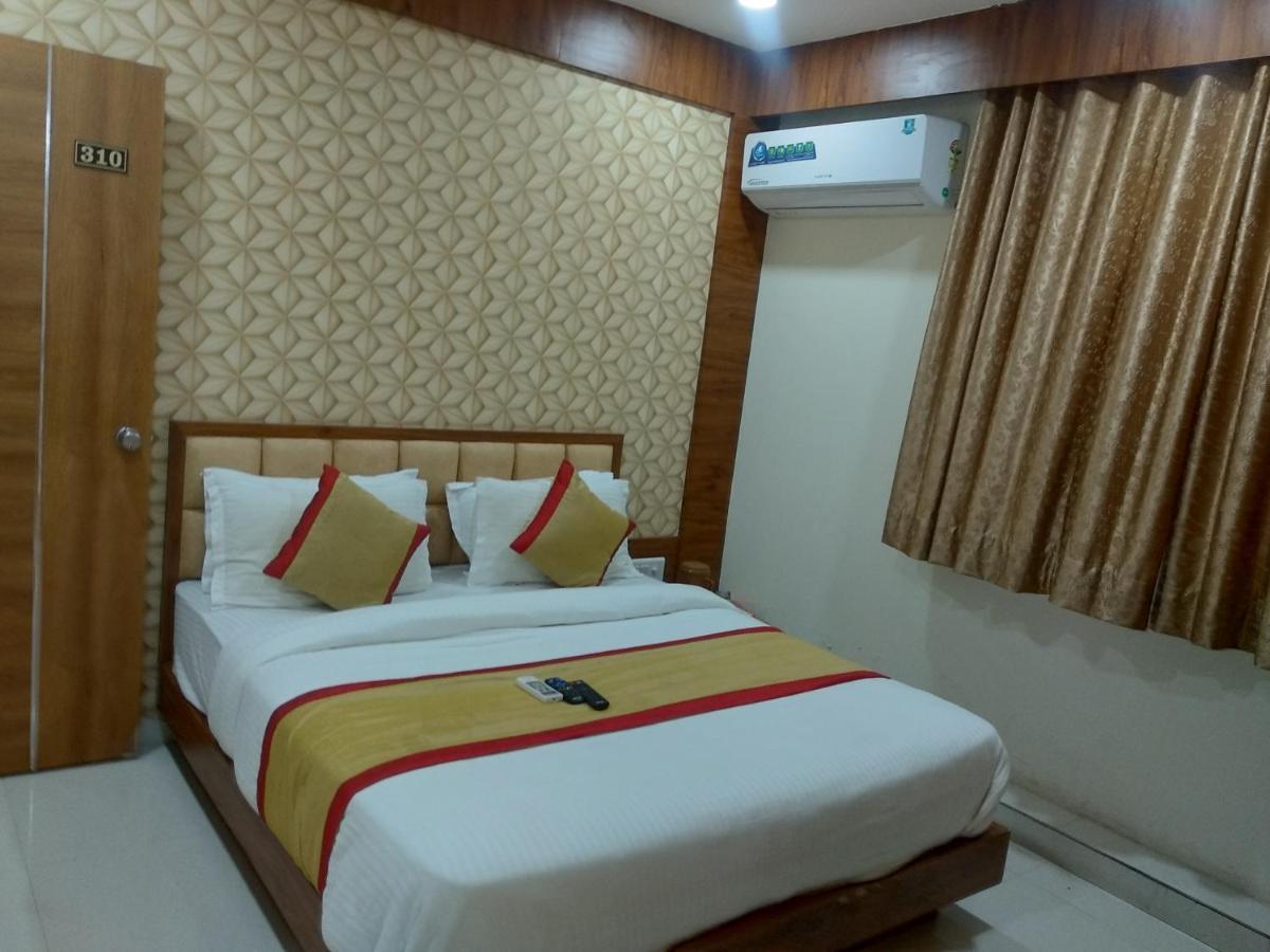 Hotel Restandride Ānand Extérieur photo