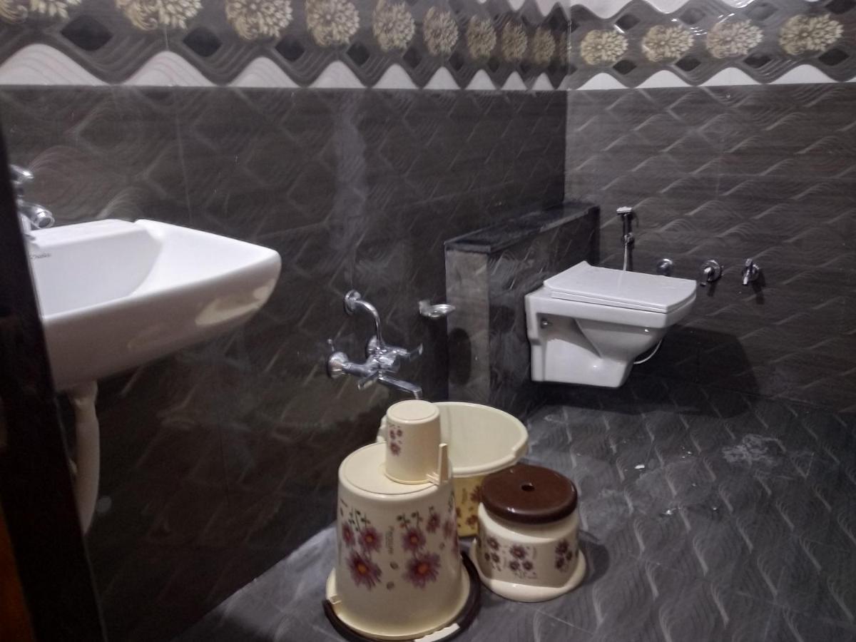 Hotel Restandride Ānand Extérieur photo